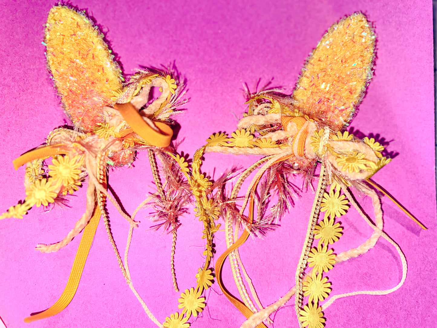 Yellow Bunny Ear piggies (clips)