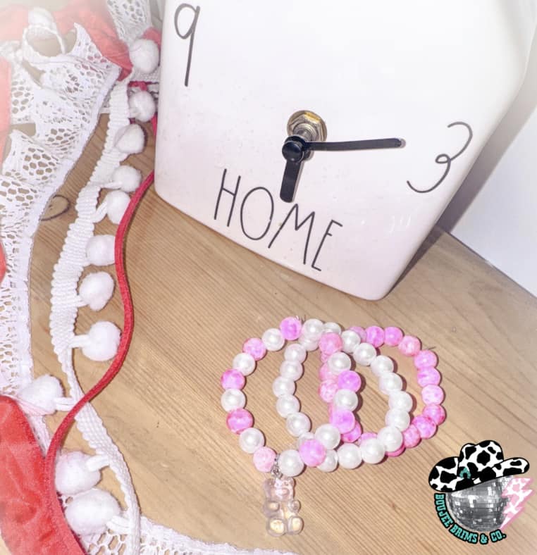 Toddler valentine’s Bracelet stack (5.5in)