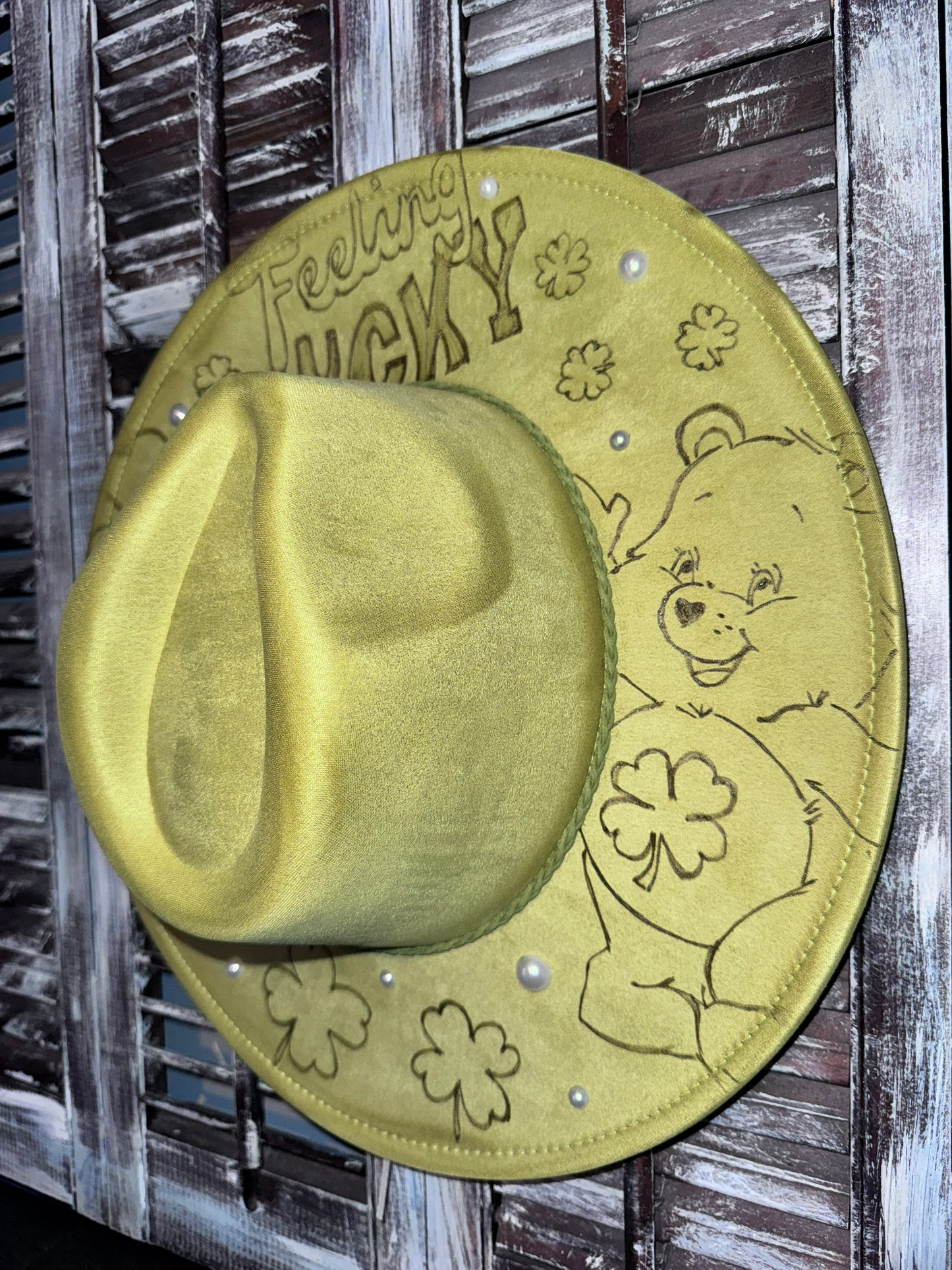 Lucky bear st patricks hat