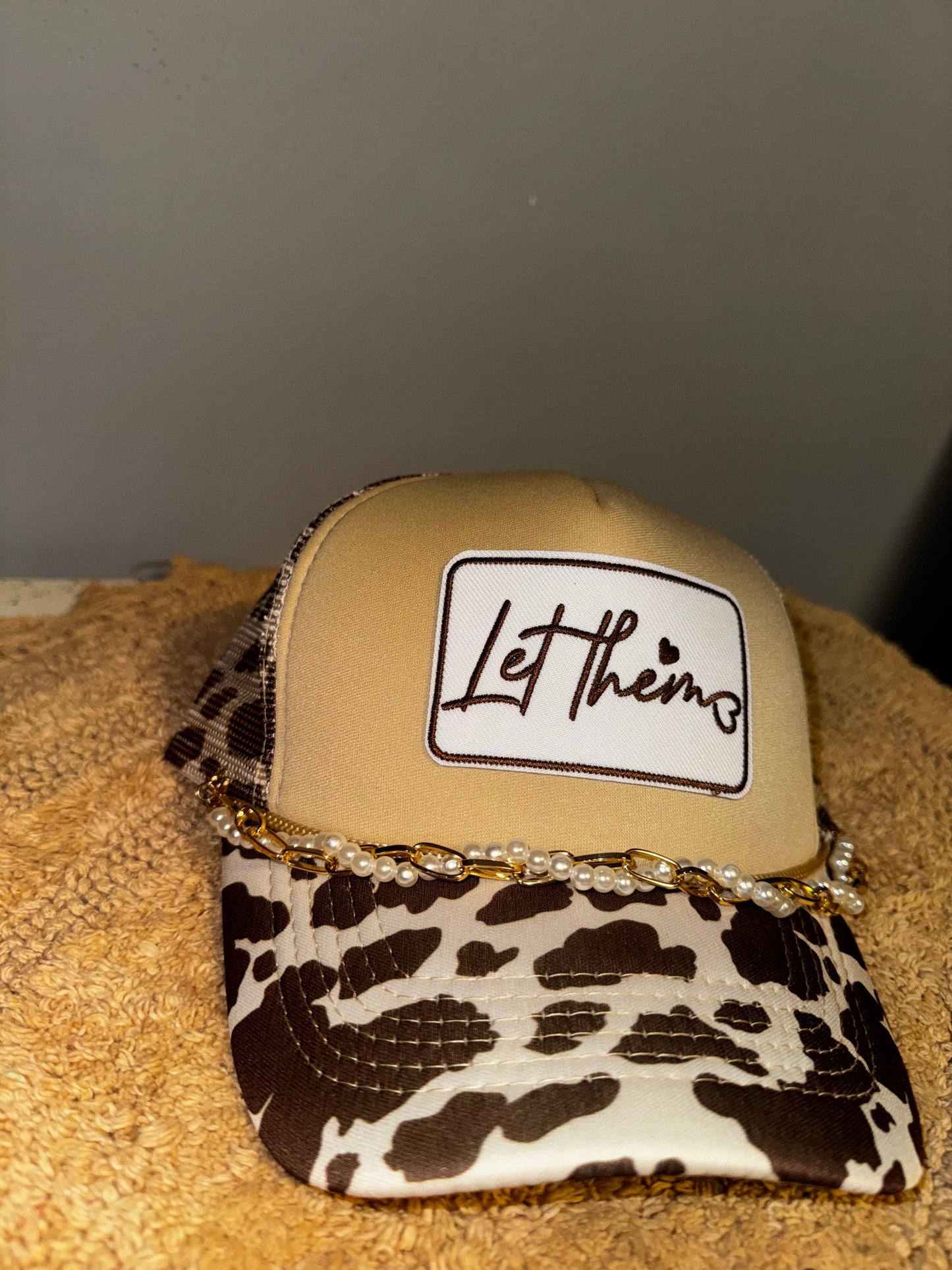 Let them womens trucker hat