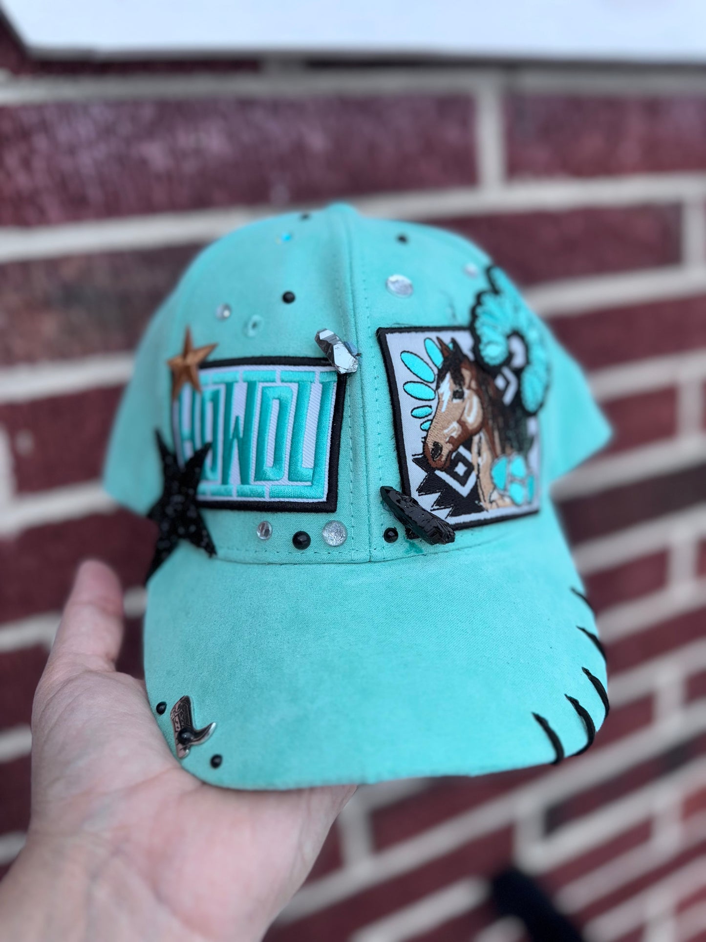 Howdy Horse adult hat