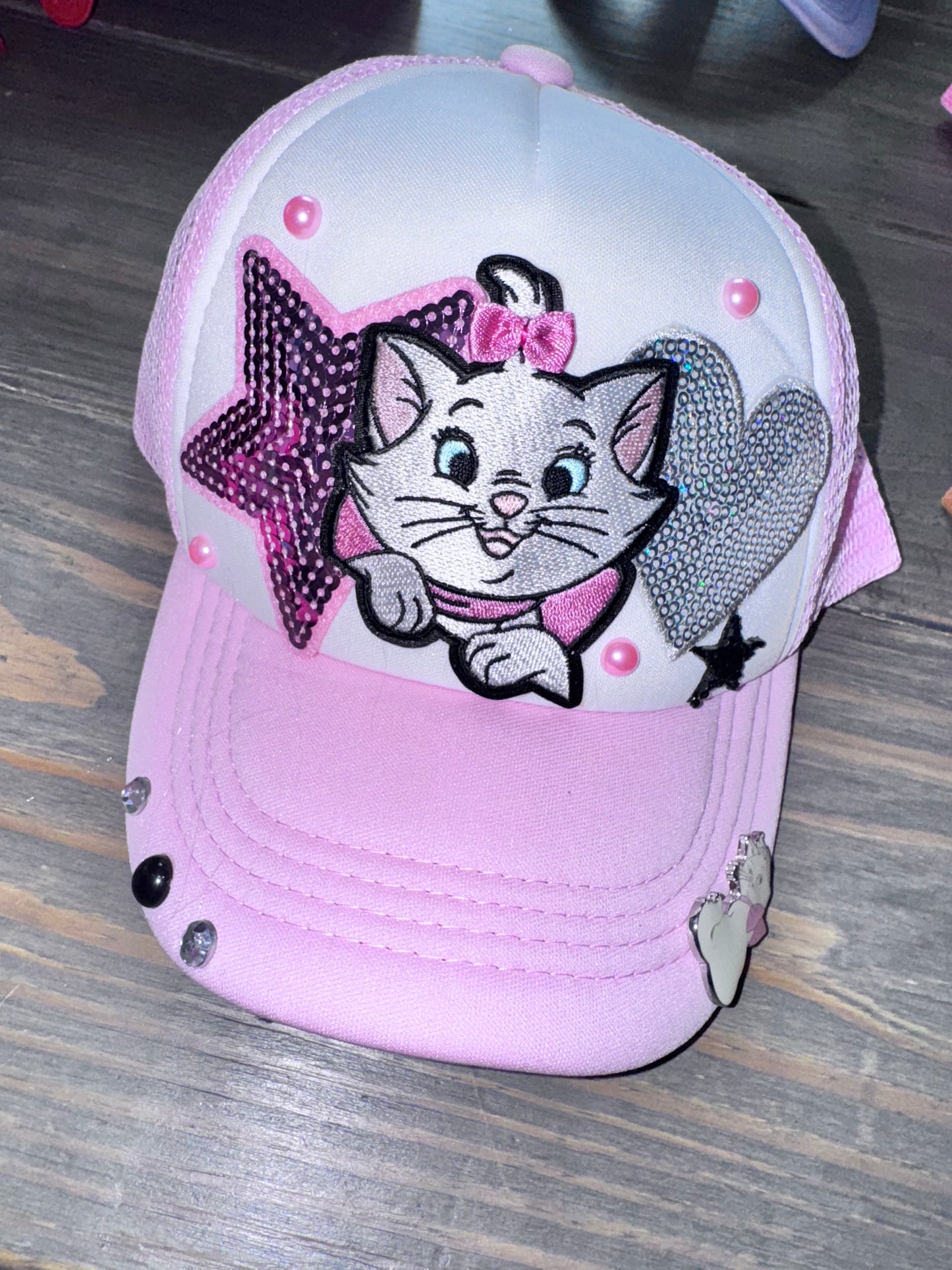 Marie youth trucker hat