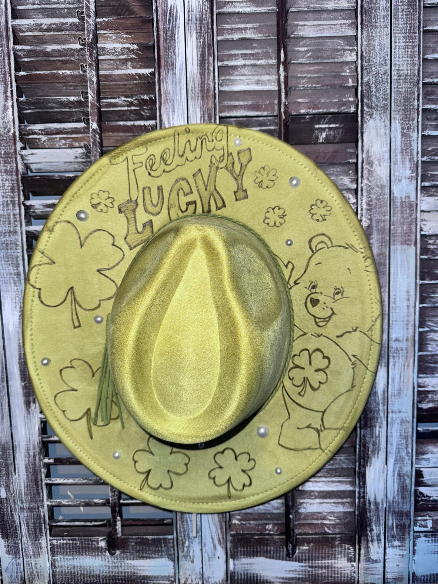 Lucky bear st patricks hat