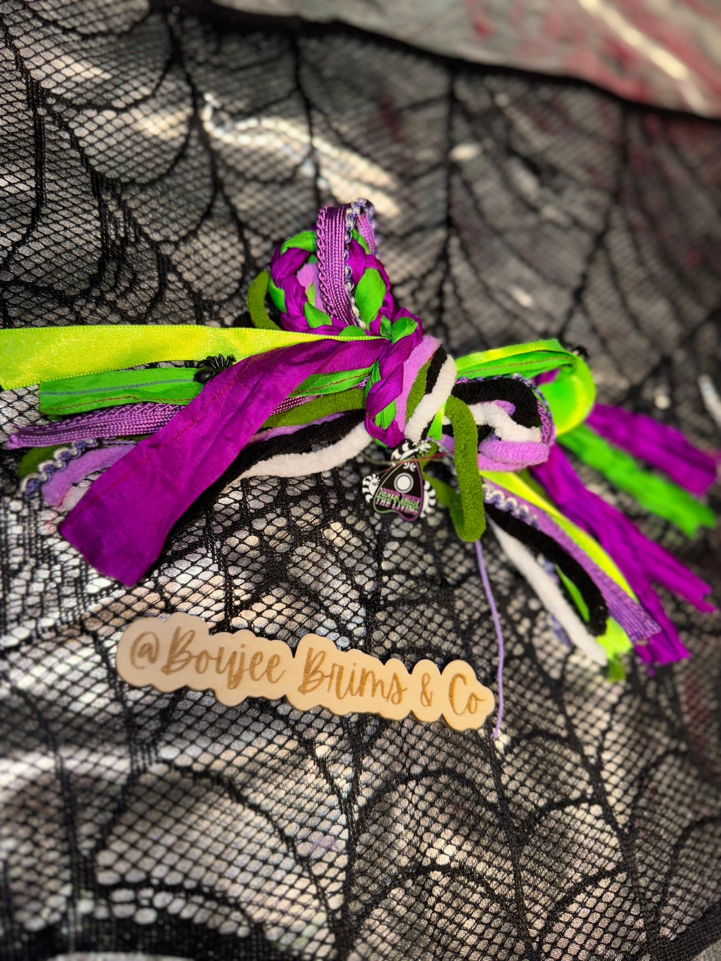 Showtime bow