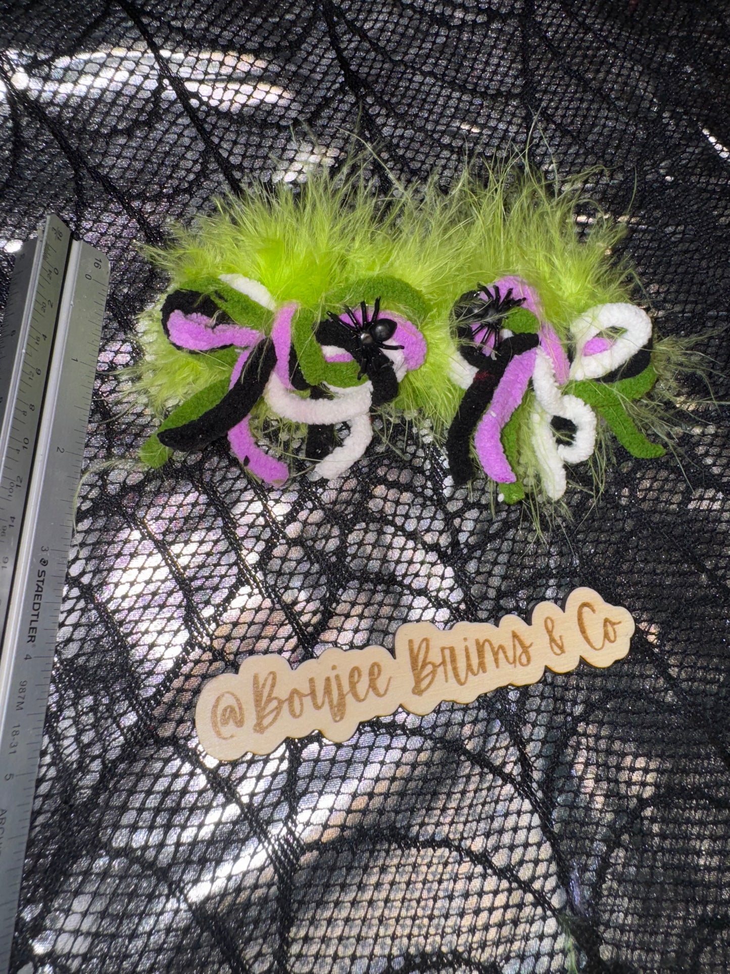 Mini showtime fur clip piggies
