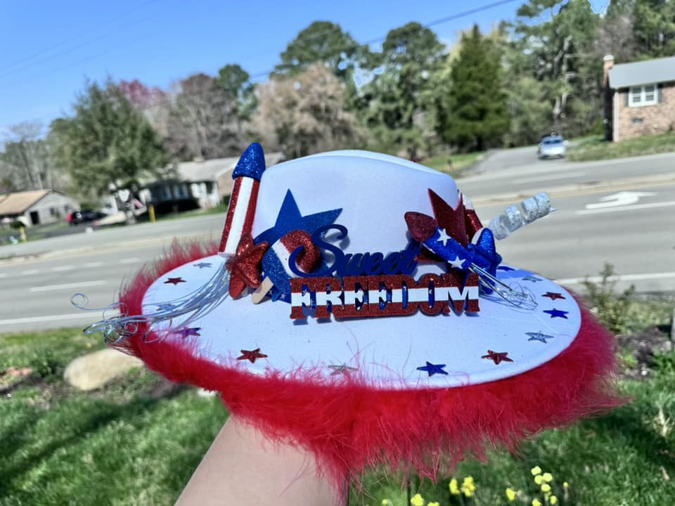 RIKKI - 4th July Custom with Blue Boa