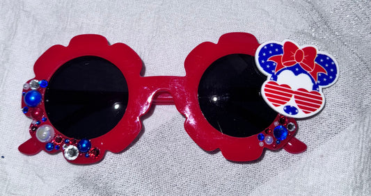 Minnie 4th sunnies