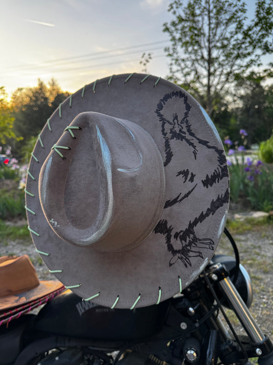 Silkie queen hat