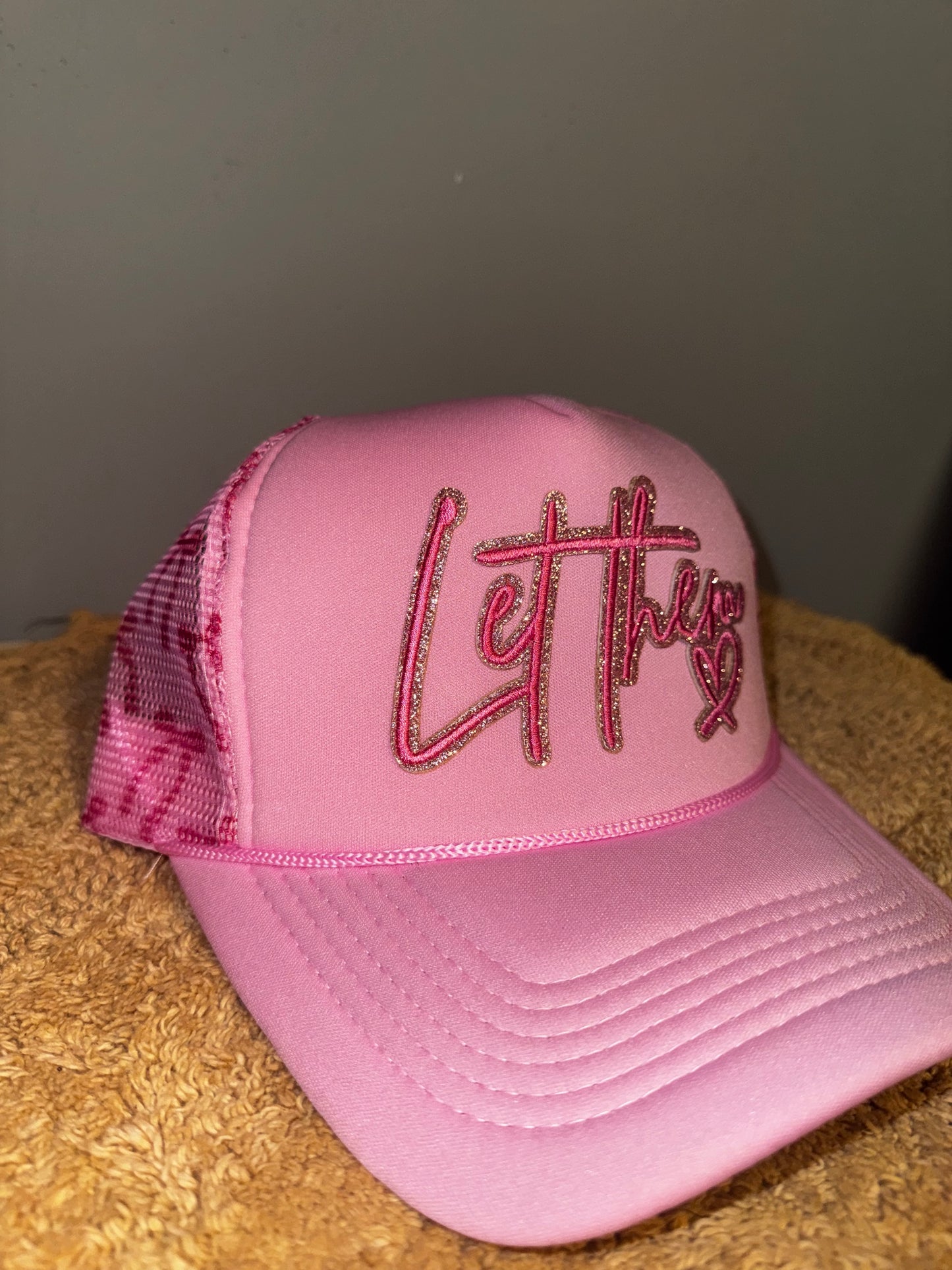 Let them womens coquette bow trucker hat