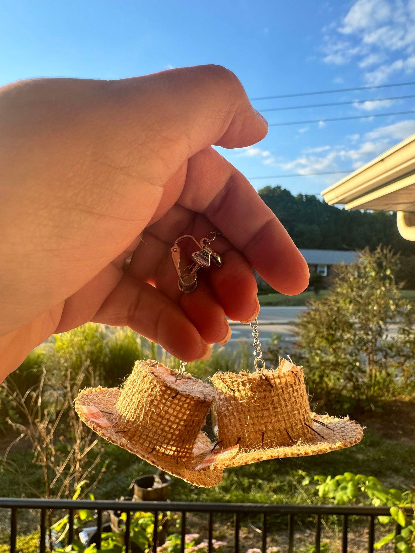 Scarecrow hat earrings