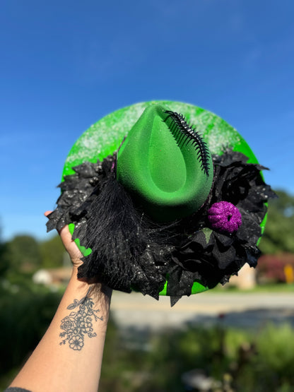 OTT beetlejuice Snake hat. (Top is a little heavier- recommended for ages 5+)