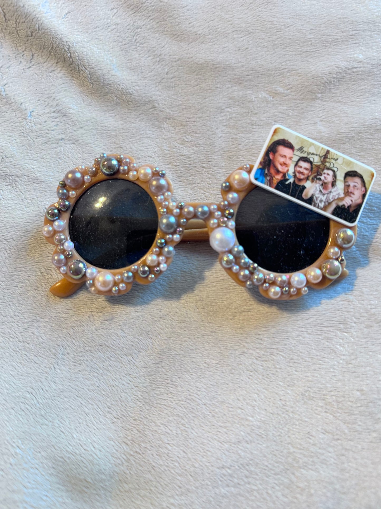 Morgan wallen sunnies