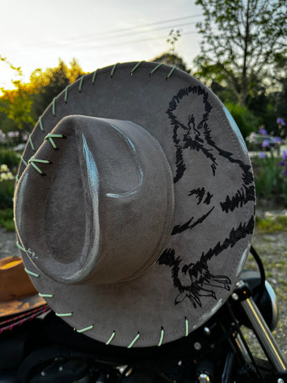Silkie queen hat
