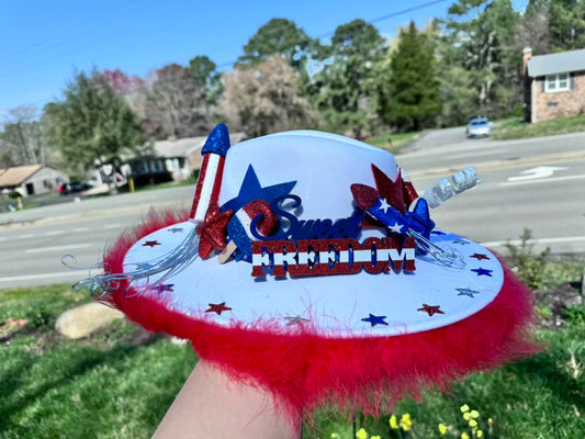 RIKKI - 4th July Custom with Blue Boa
